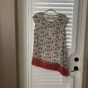 Women’s asymmetrical top.